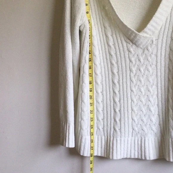 Sonoma Oversized Soft V-Neck Sweater, off-white, labeled size XL - Picture 8 of 8
